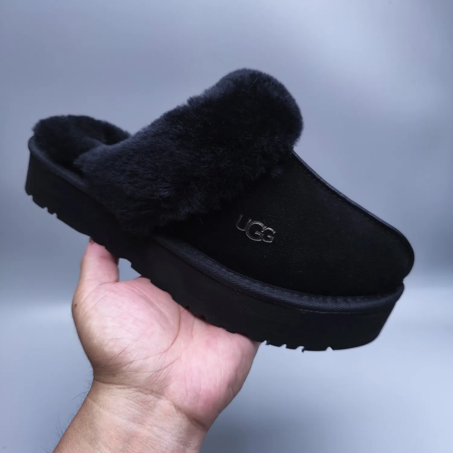💰440 UGG sheepskin all-in-one snow boots 2550 🔥Thick-soled wool slippers (star slippers plus version) are comfortable and can be worn at home. Wool slippers can be worn outside. Split cow upper, Longfeng moccasin wool lining. The original three-layer combination outsole is light and comfortable on the foot. Only the top version is made. The oil edge craftsmanship is exquisite! Color: maroon gray sand antelope brown black code number: 35-41